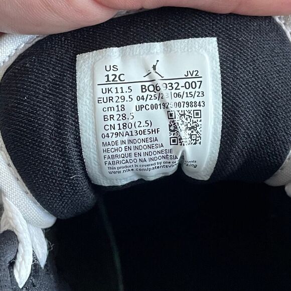 Nike Air Jordan 1 Mid Patent Black White Gold Boy Shoes - Size: 12C - Picture 4 of 9